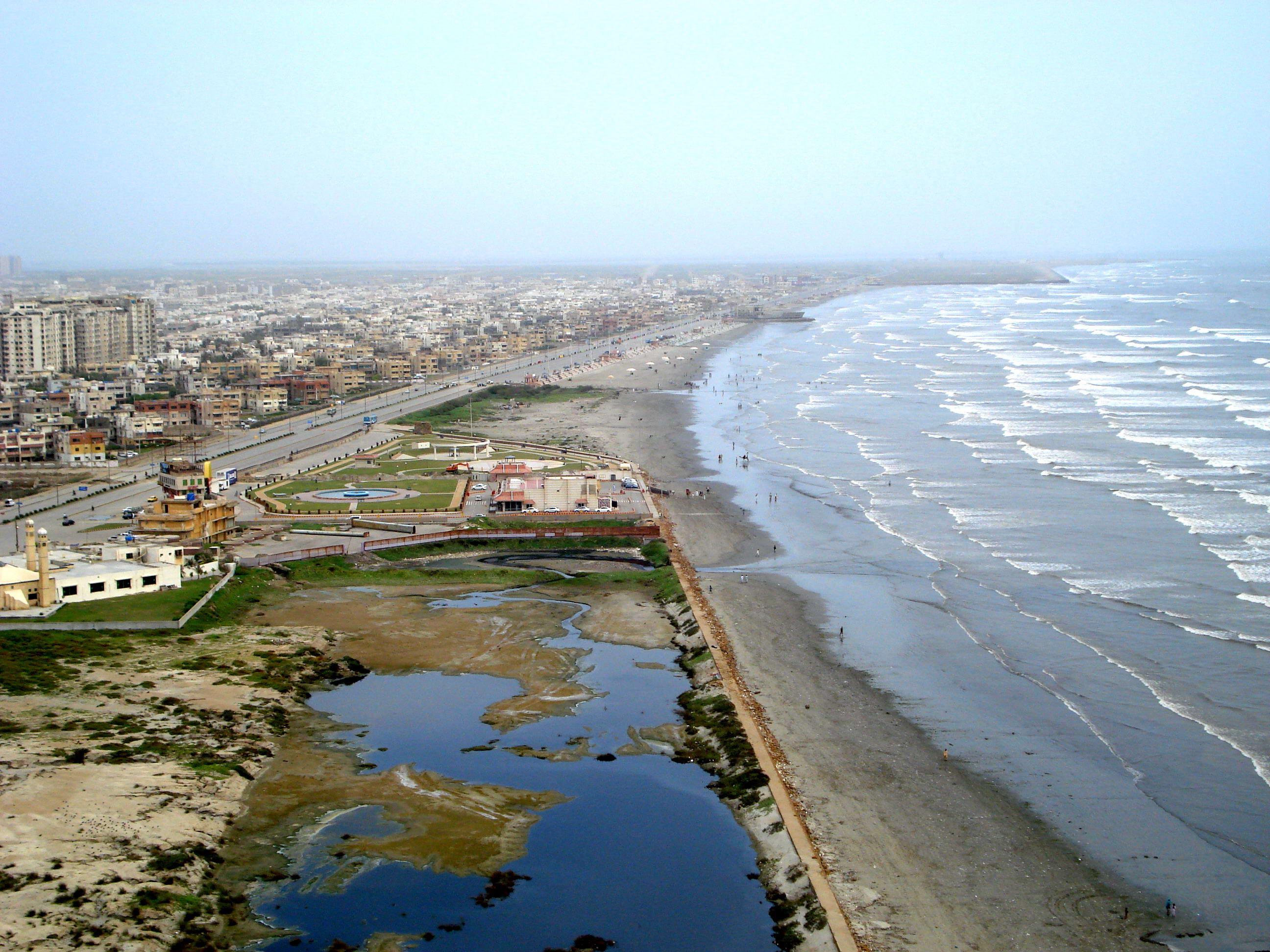 Clifton Beach Karachi - Silver Sand Beach - The Beauty of Sindh-guestkor_com
