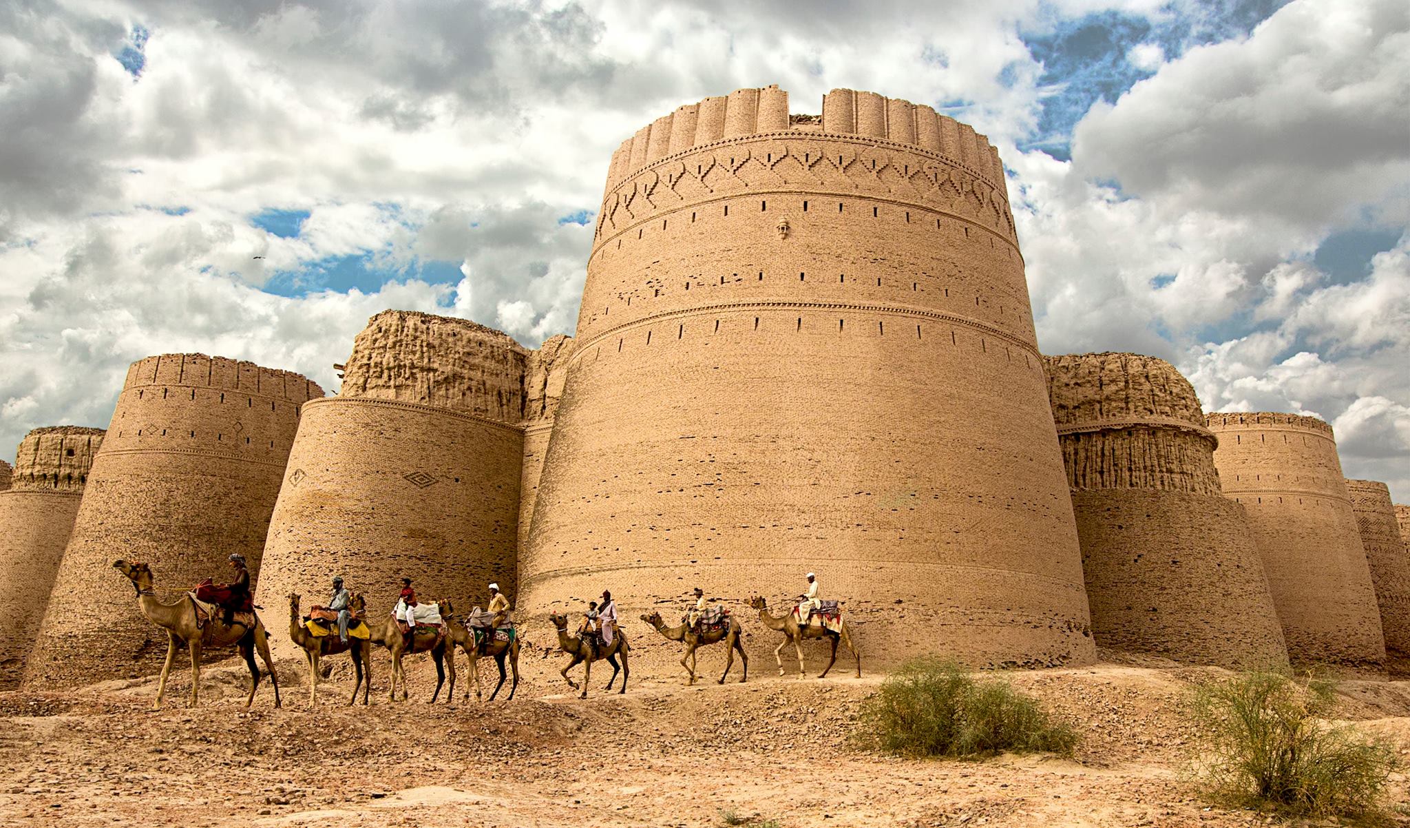 Derawar Fort All You Need To know (Viral Photos)-guestkor_com