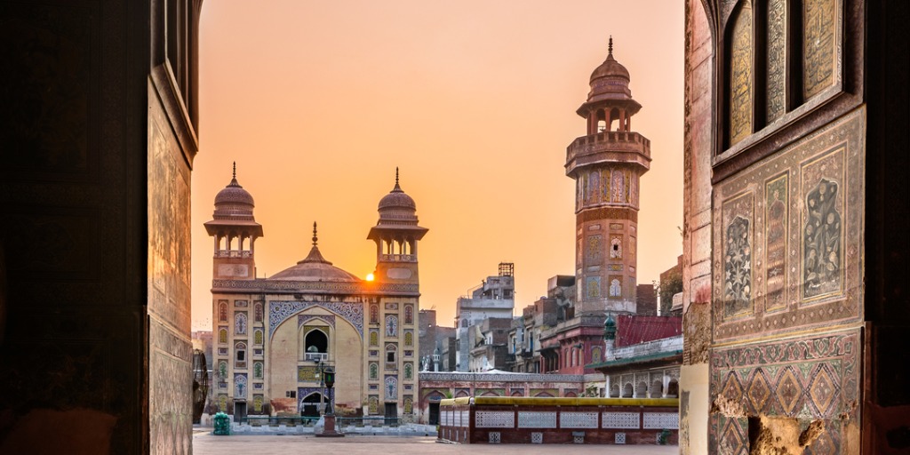 Explore the Top 5 Historical Sites in Pakistan-guestkor_com
