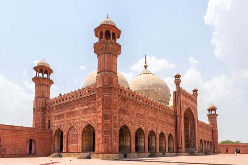 Exploring the Historic Sites of Pakistan-guestkor_com