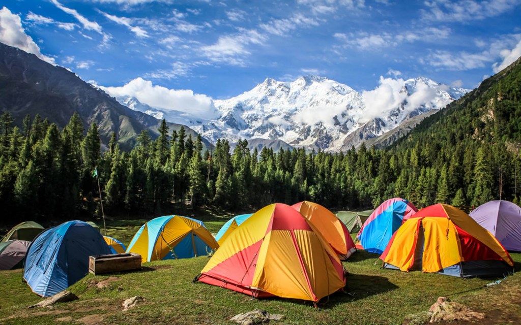 Exploring the Top Campgrounds in Pakistan-guestkor_com