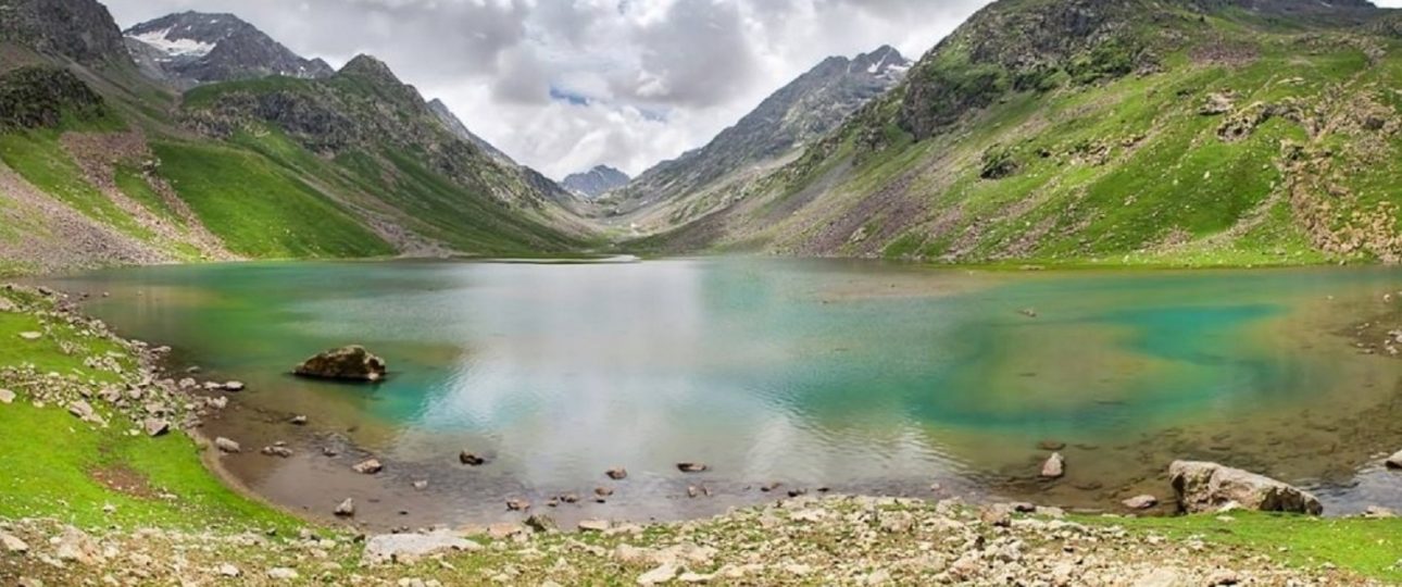 Izmis Lake Swat Valley-guestkor_com
