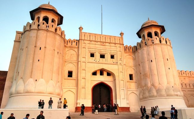 Lahore Fort Documentary pakistan-guestkor_com