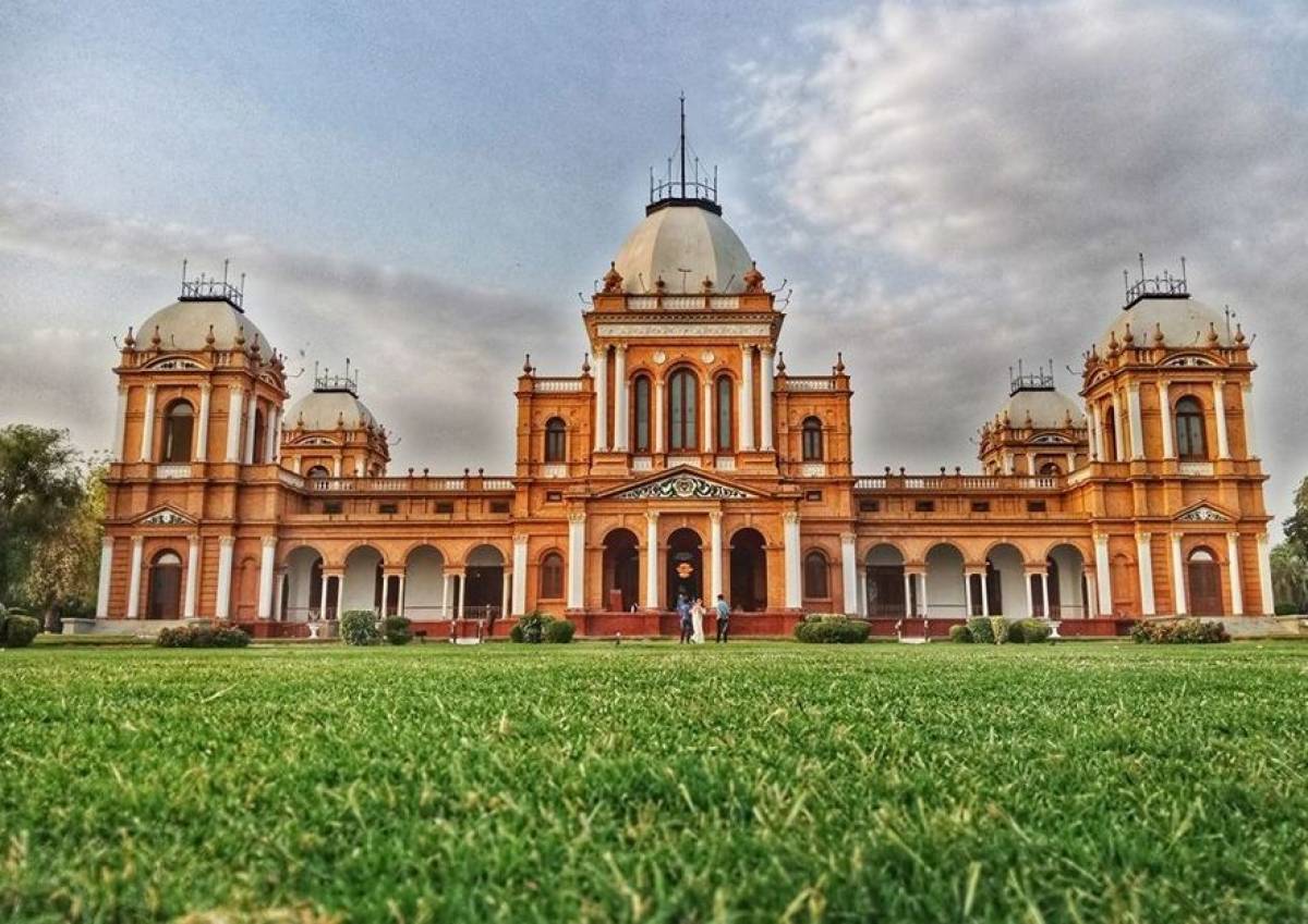 Noor Mahal - a Jewel of Nawab's Bahawalpur pakistan-guestkor_com