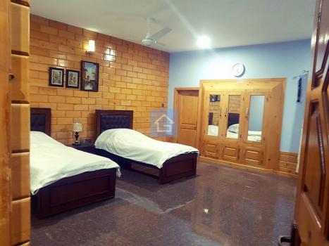 3 Bedroom/Triple  Bedroom-1inGahirat Castle Hotel-guestkor_com