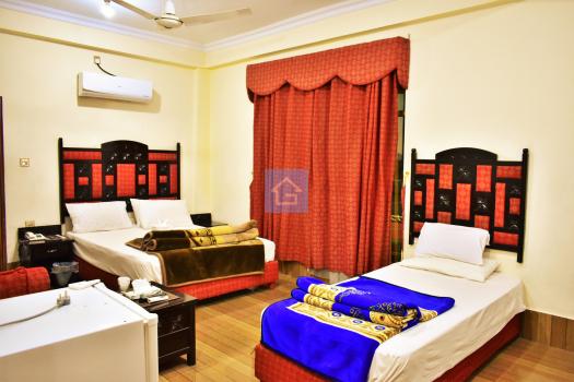 3 Bedroom-1inHotel Hilton Palace-guestkor_com