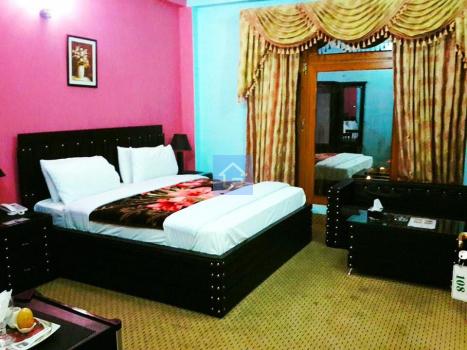 Master bedroom-1inHotel Hilton Palace-guestkor_com