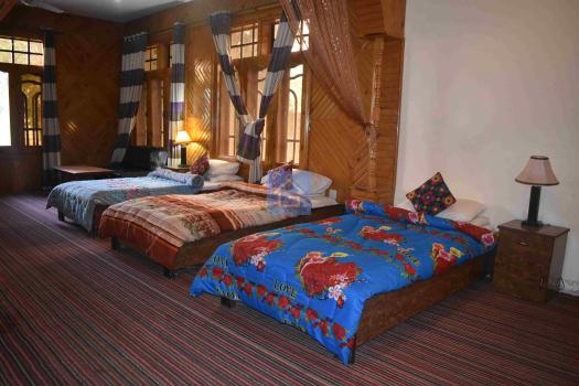 5 Bedroom / Family Bedroom-1inCozy lodge hotel-guestkor_com
