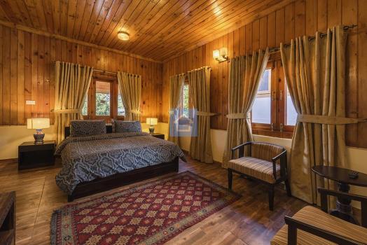 Superior Chalet-1inArcadian Sprucewoods Luxury Resort-guestkor_com