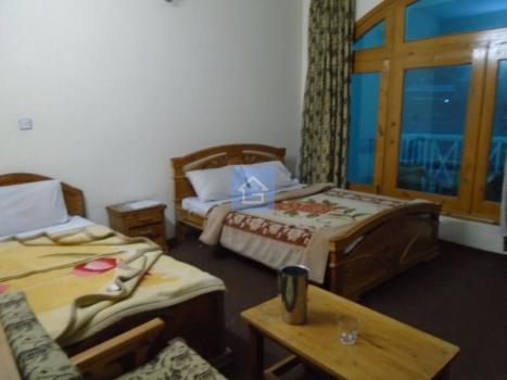 4 Bed / Quad Room-1inHotel Noor Palace-guestkor_com