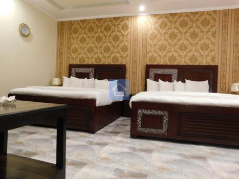 Master bedroom-1inSeven Star Hotel & Restaurant-guestkor_com