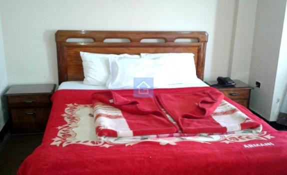 Master Bedroom-1inHotel Red Himalayan-guestkor_com