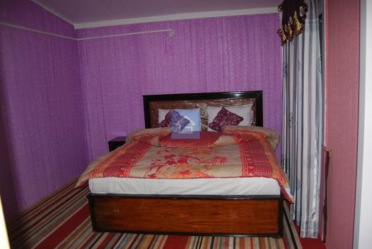 Standard Bed Room-1inState Continental Guest House-guestkor_com