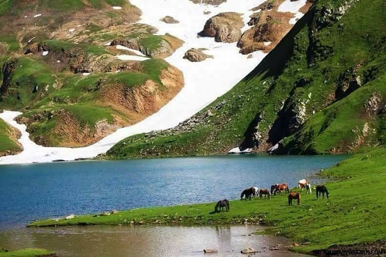44- tour 4 days 3 nights lahore to naran kaghan valley     executive group tour winter/snowfall  package